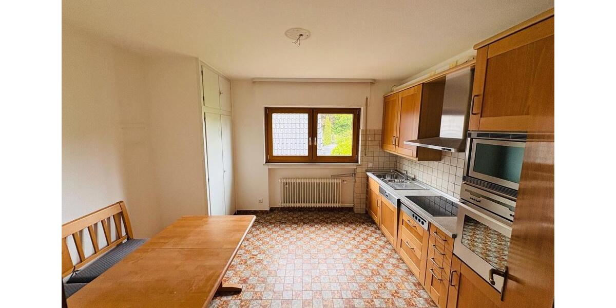 Etagenwohnung Euskirchen - 3 Zimmer, 120 m&sup2;, 1.295&euro; | Angebot:26648896