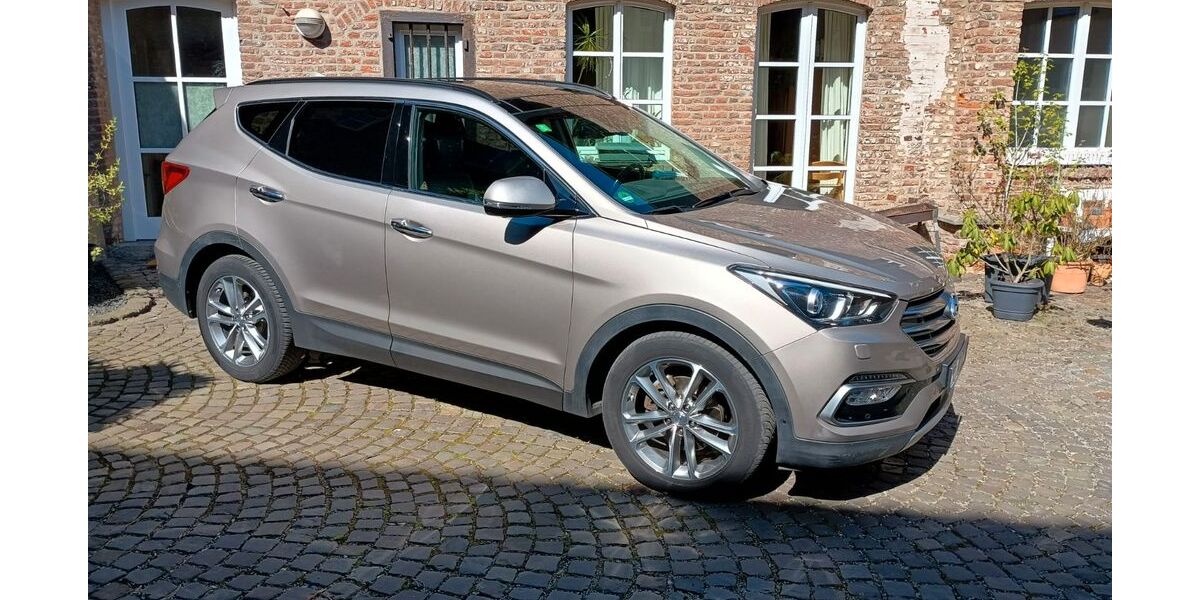 Hyundai SANTA FE 113.000 km 17.500 &euro; Herzogenrath 52134