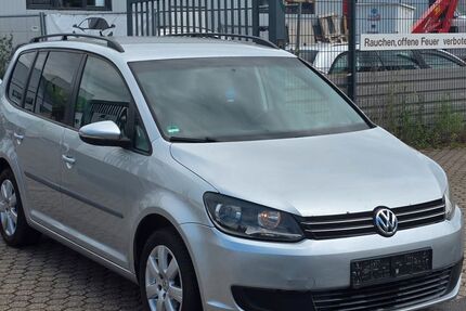 VW Touran 232.187 km 2.850 &euro; Düren 52353
