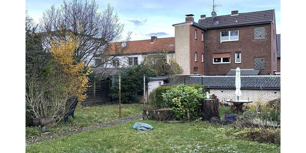 Mehrfamilienhaus, Wohnhaus Hürth Gleuel - 9 Zimmer, 218 m&sup2;, 435.000&euro; | Angebot:25802258