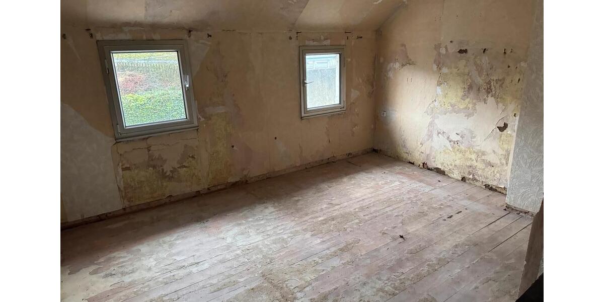 Einfamilienhaus Kall - 8 Zimmer, 20 m&sup2;, 85.000&euro; | Angebot:26680325
