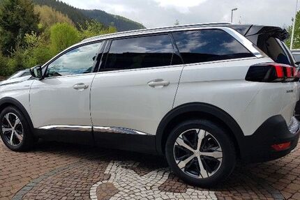 Peugeot 5008 130.000 km 14.300 &euro; Aachen 52072