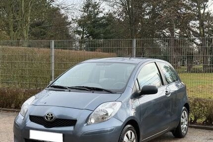 Toyota Yaris 155.950 km 2.999 &euro; Düren 52351