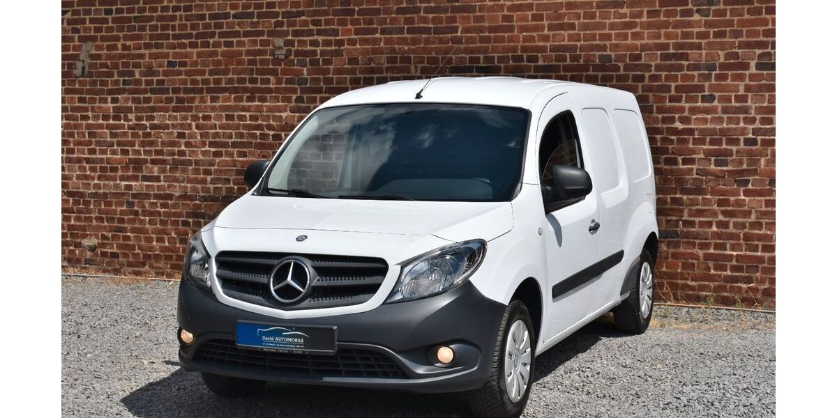 Mercedes-Benz Citan 64.000 km 10.990 &euro; Düren 52351