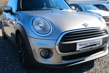 Mini ONE 85.000 km 11.900 &euro; Stolberg 52223