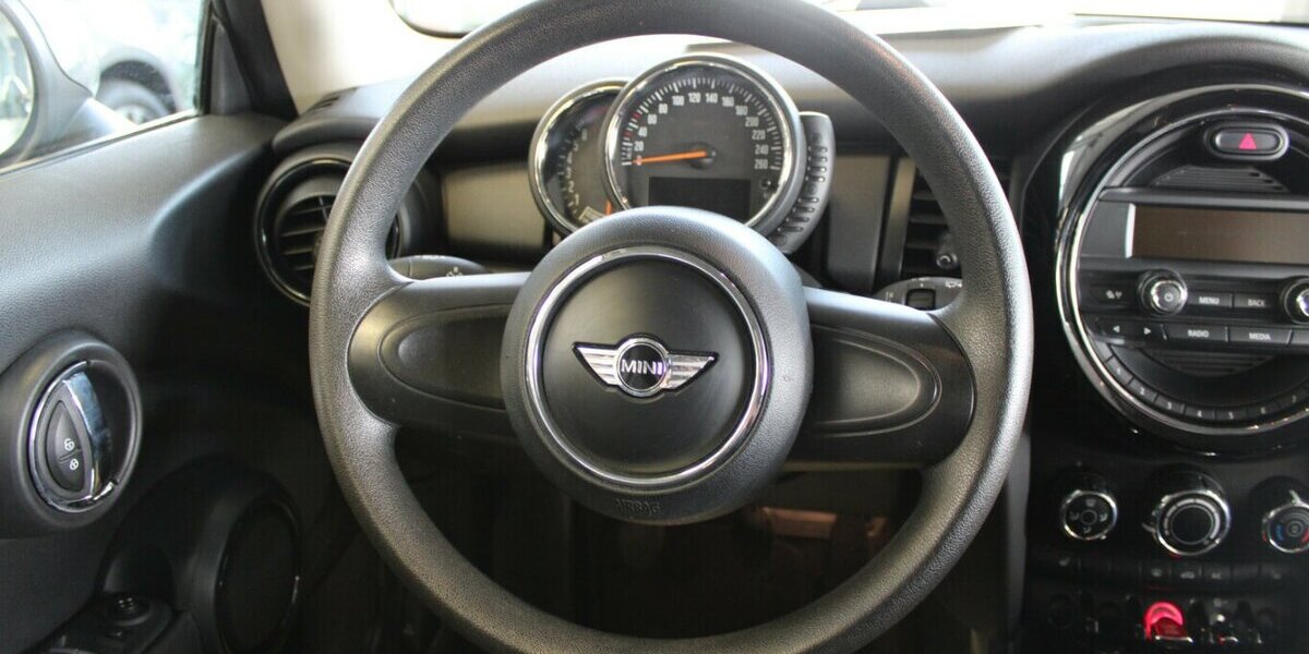 Mini ONE First Salt - Klima - SHZ - 91.430 km 8.980 &euro; Euskirchen 53881