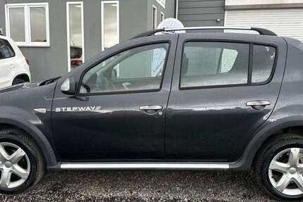 Dacia Sandero 100.000 km 3.890 &euro; Euskirchen 53881