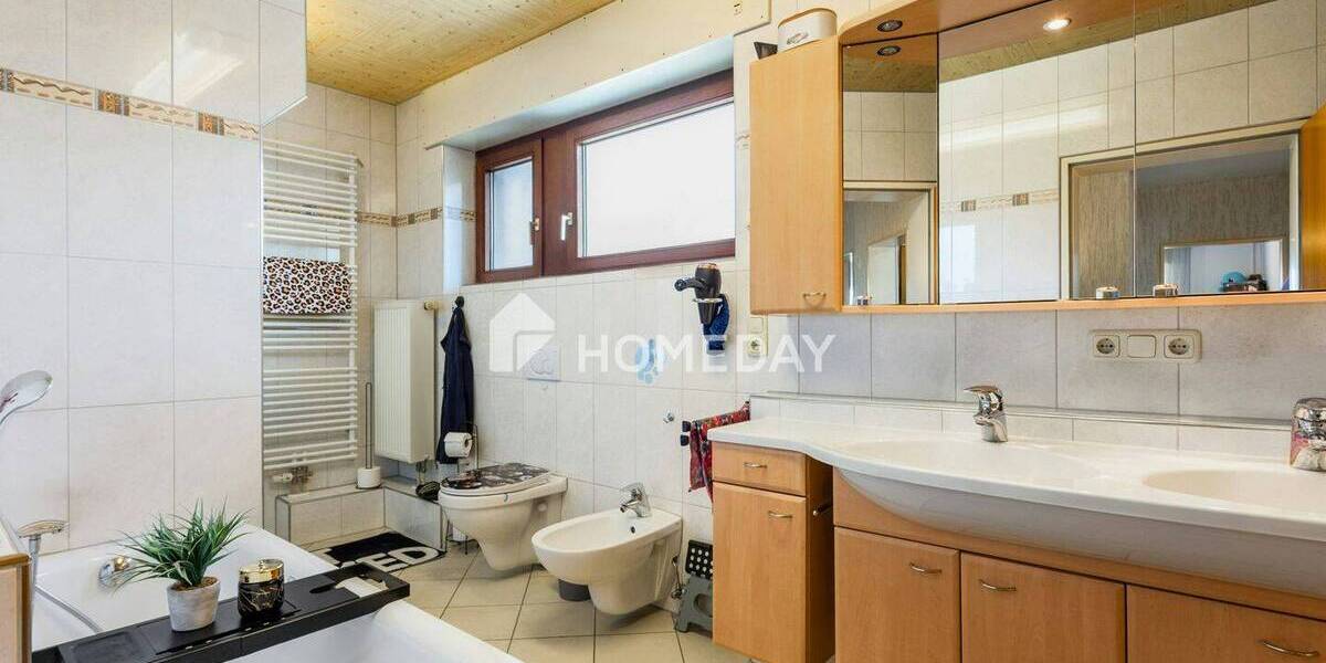 Doppelhaushälfte Niederzier - 7 Zimmer, 209 m&sup2;, 397.000&euro; | Angebot:25910644