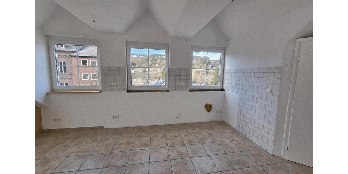 Dachgeschoßwohnung Mechernich - 2 Zimmer, 81 m&sup2;, 960&euro; | Angebot:24327655