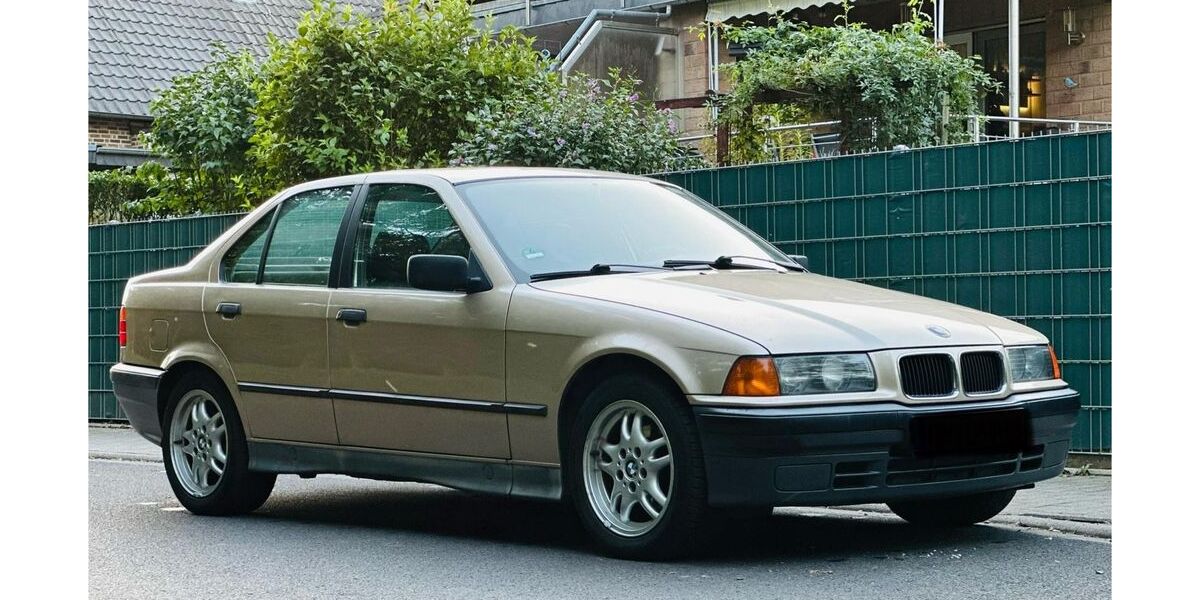 BMW 316 107.000 km 1.900 &euro; Jülich 52428