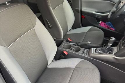 Ford Focus 71.500 km 5.700 &euro; Übach Palenberg 52531