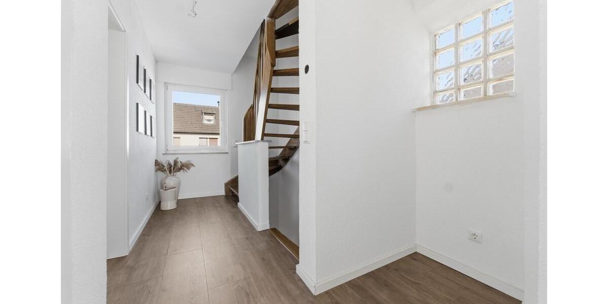 Doppelhaushälfte Baesweiler - 5 Zimmer, 130 m&sup2;, 399.000&euro; | Angebot:25406858