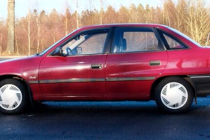 Opel Astra 84.980 km 2.300 &euro; Aachen 52078
