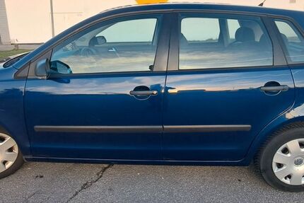 VW Polo 106.550 km 2.300 &euro; Aachen 52080