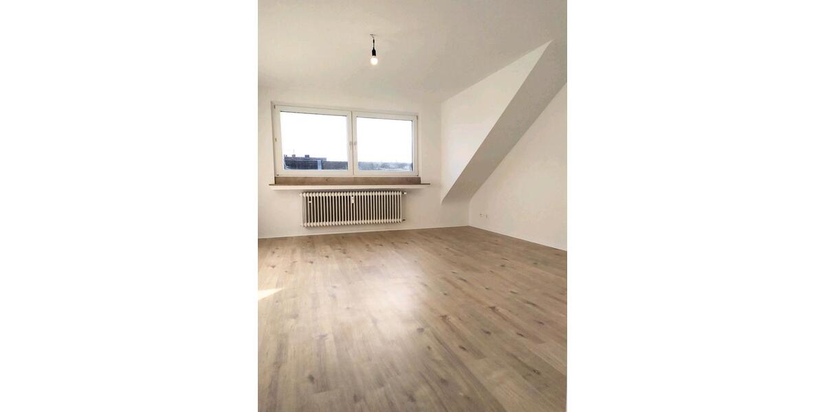 Dachgeschoßwohnung Stolberg (Rheinland) - 3 Zimmer, 65 m&sup2;, 159.000&euro; | Angebot:26762469