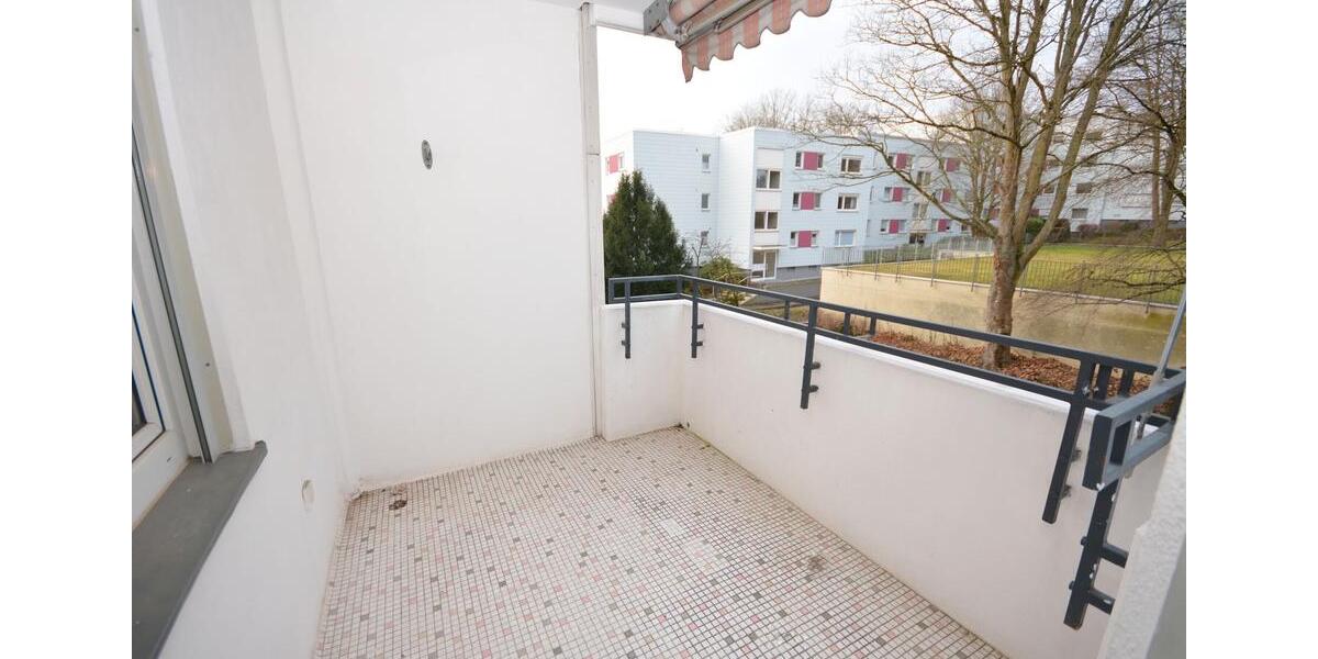 Etagenwohnung Brühl - 4 Zimmer, 96 m&sup2;, 1.150&euro; | Angebot:25097962