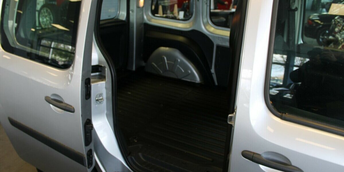 Renault Kangoo Rapid dCi 110 Extra 92.332 km 8.980 &euro; Euskirchen 53881