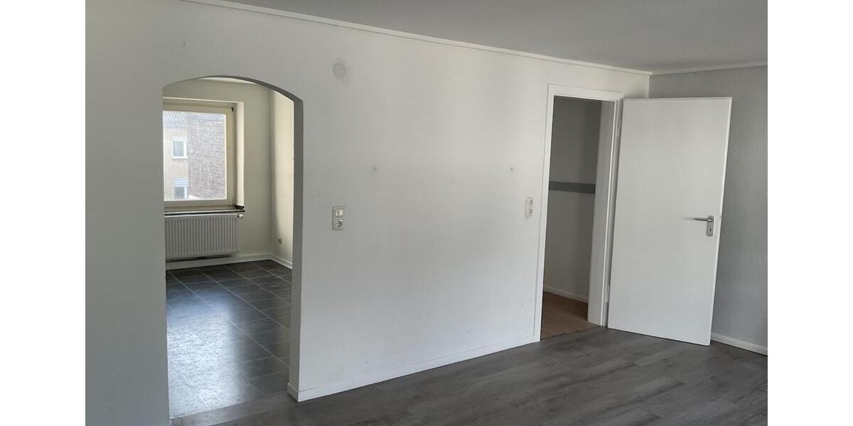 Dachgeschoßwohnung Eschweiler - 3 Zimmer, 80 m&sup2;, 760&euro; | Angebot:24865330