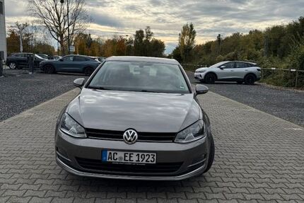VW Golf 182.000 km 7.900 &euro; Würselen 52146