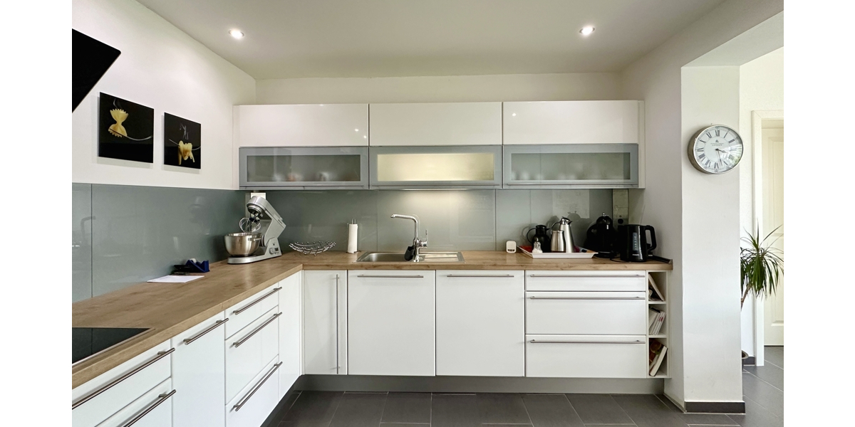 JÄSCHKE - Ihr Platz für Neues – Doppelhaus + Bungalow und großem Grundstück in Traumlage von Breinig - Zweifamilienhaus Stolberg (Rheinland) / Breinig Breinig | Angebot:22209491