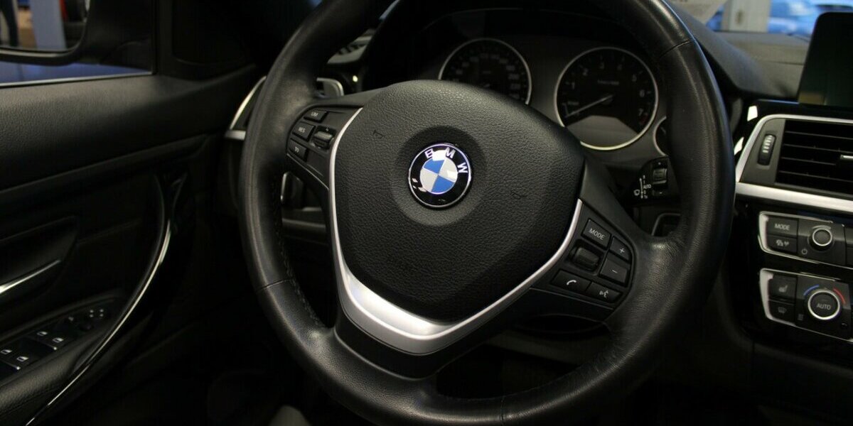 BMW 430 430i Cabrio xDrive Aut. Advantage 101.880 km 26.980 &euro; Euskirchen 53881