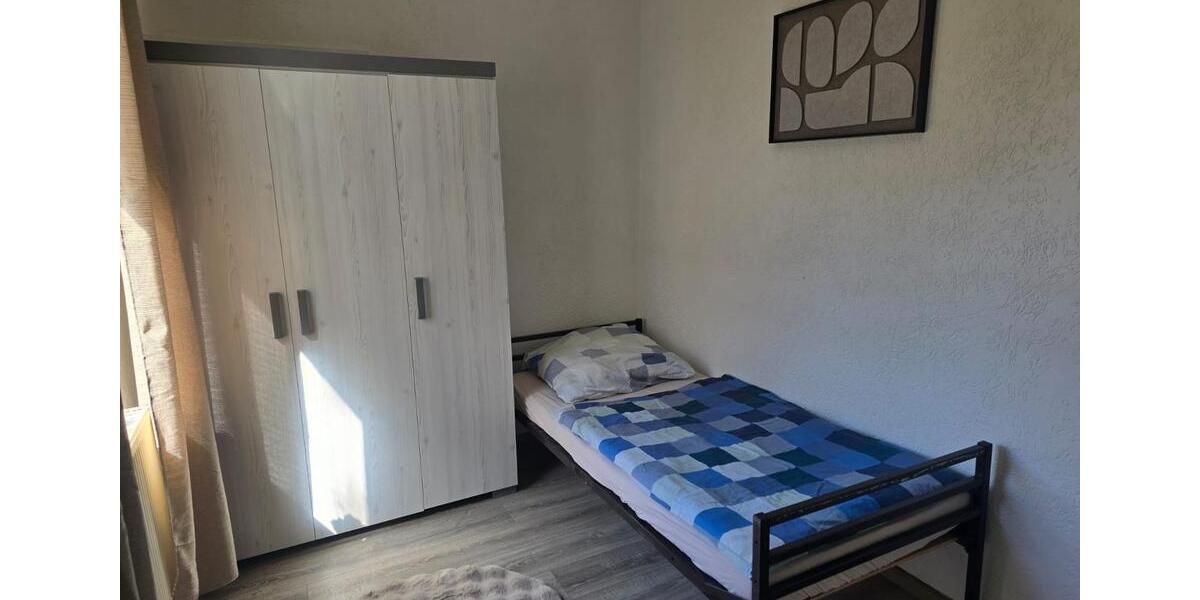 Erdgeschoßwohnung Alsdorf - 1 Zimmer, 12 m&sup2;, 327&euro; | Angebot:26001875