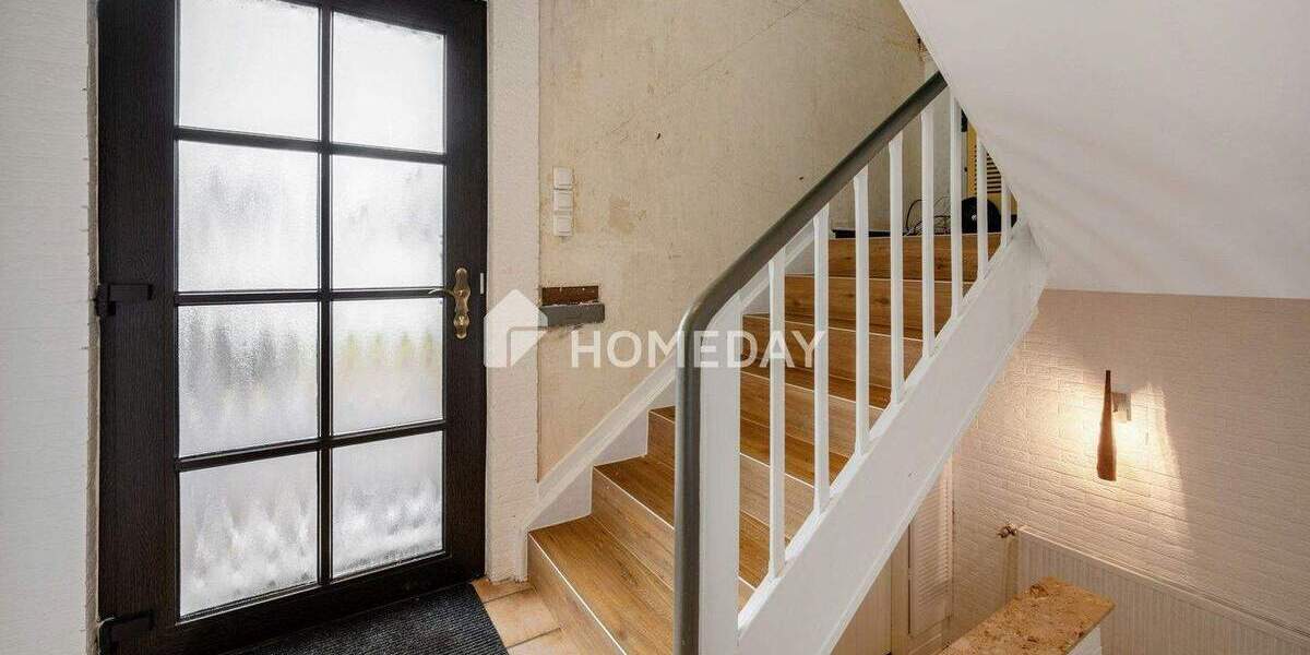 Mehrfamilienhaus, Wohnhaus Alsdorf Blumenrath - 6 Zimmer, 130 m&sup2;, 298.000&euro; | Angebot:25820168