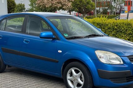 Kia Rio 116.042 km 2.990 &euro; Alsdorf 52477