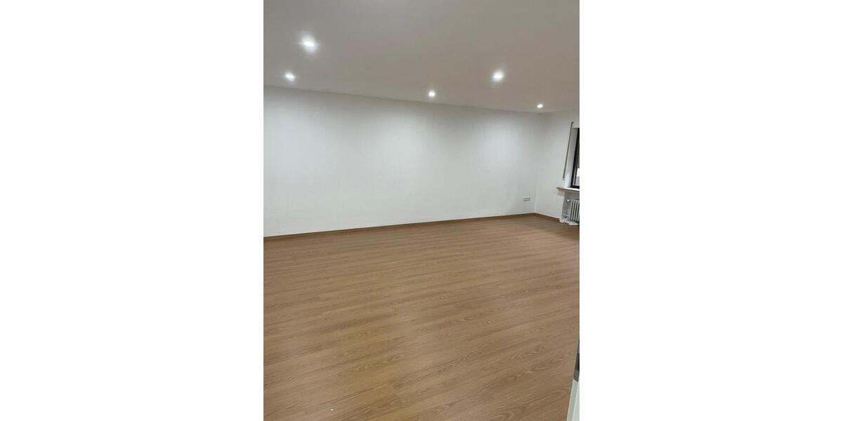 Etagenwohnung Mechernich - 2 Zimmer, 90 m&sup2;, 1.100&euro; | Angebot:25988612