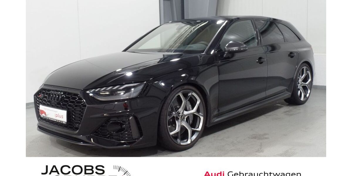 Audi RS4 8.615 km 102.320 &euro; Aachen 52078
