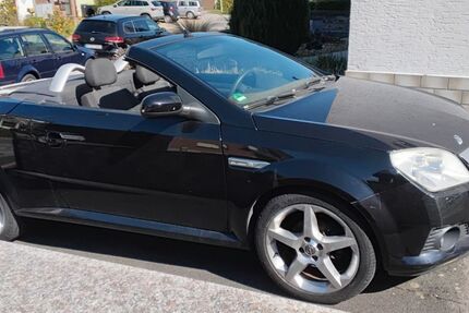 Opel Tigra 108.741 km 2.590 &euro; Nörvenich 52388