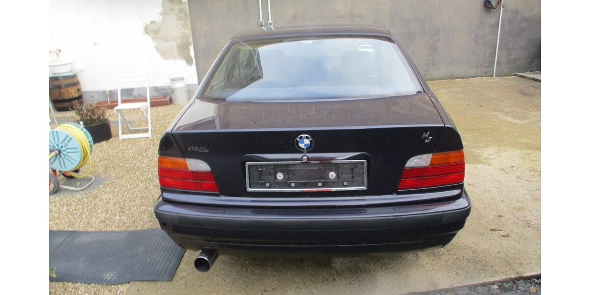 BMW E36 181.000 km 3.500 &euro; Jülich 52428