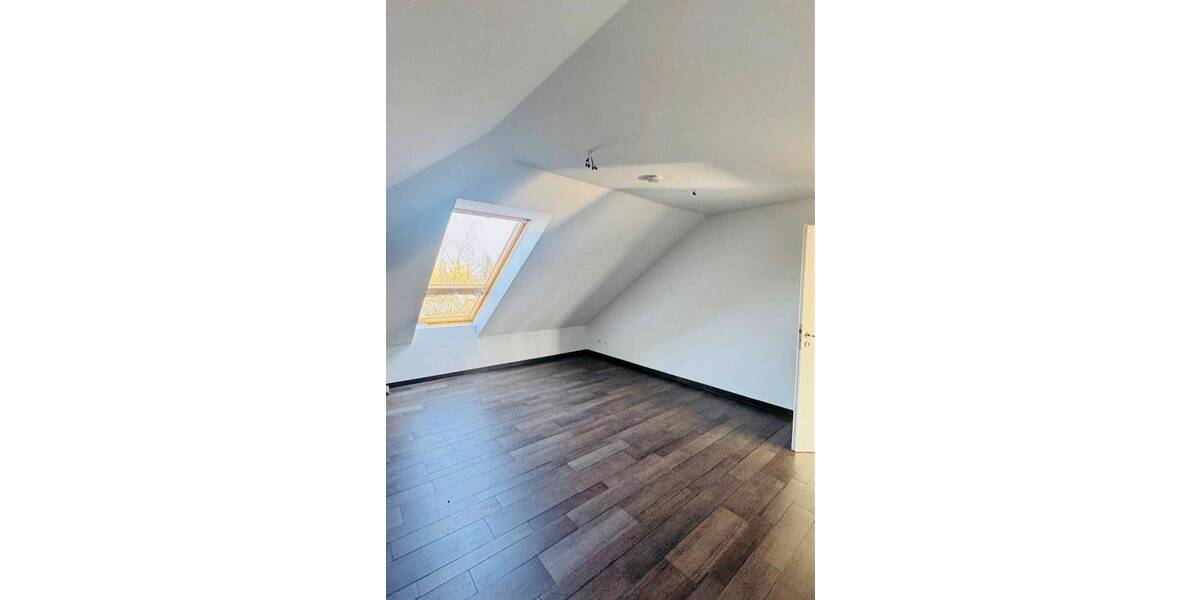 Etagenwohnung Euskirchen Innenstadt - 4 Zimmer, 134 m&sup2;, 375.000&euro; | Angebot:26672878