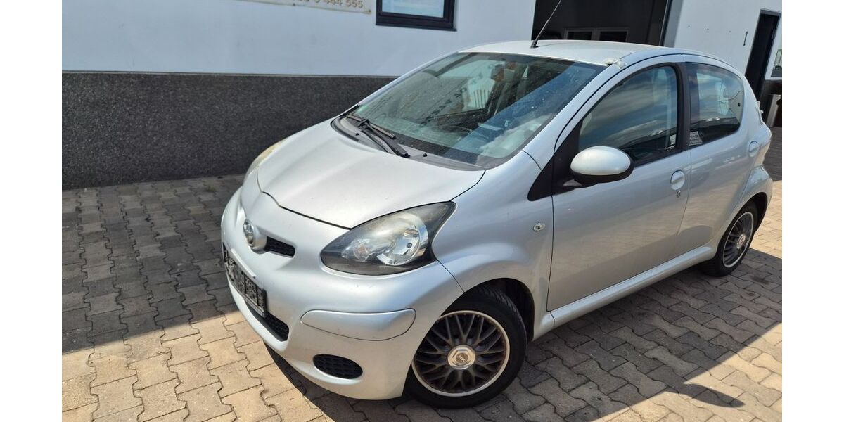 Toyota Aygo (X) 190.000 km 1.300 &euro; Elsdorf 50189