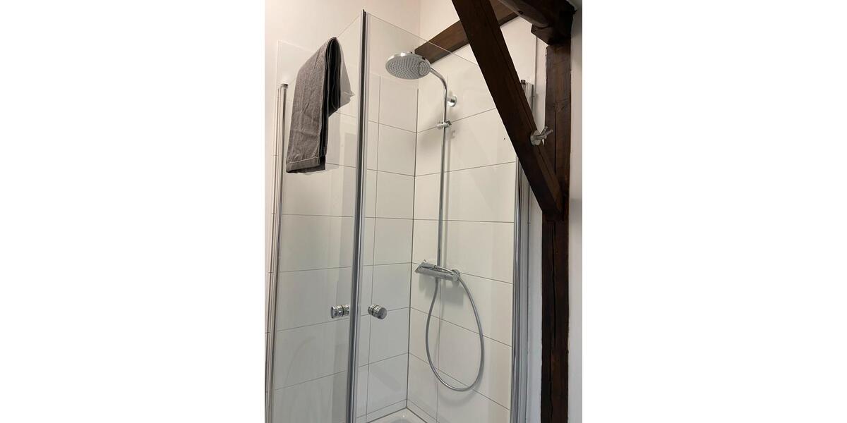 Dachgeschoßwohnung Aachen Aachen-Mitte - 4 Zimmer, 75 m&sup2;, 990&euro; | Angebot:26492799