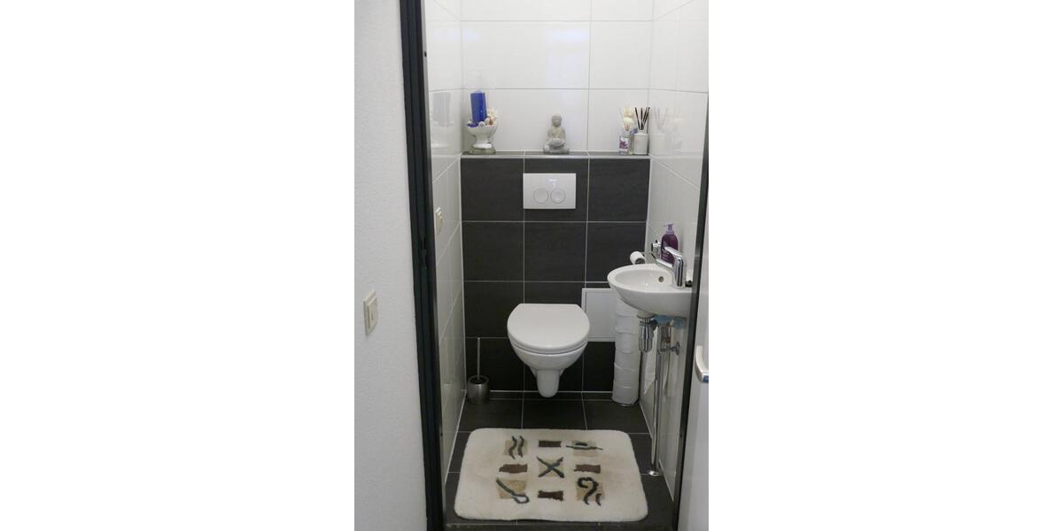 Etagenwohnung Aachen Aachen-Mitte - 2 Zimmer, 79 m&sup2;, 185.000&euro; | Angebot:25418196