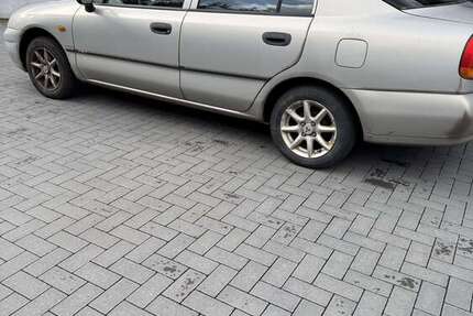 Mitsubishi Carisma 172.650 km 1.200 &euro; Mechernich 53894