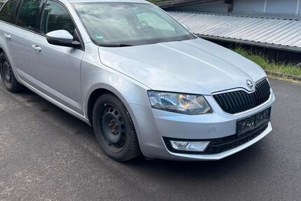 Skoda Octavia 253.355 km 7.490 &euro; Kall 53925