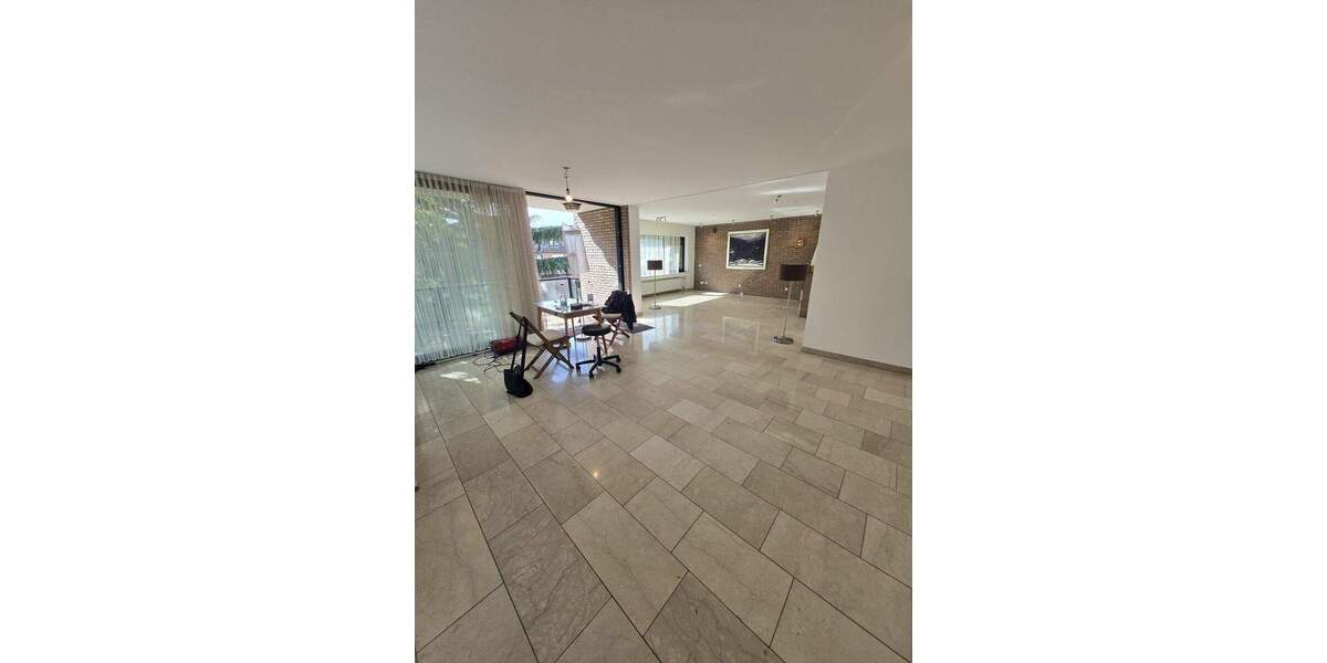 Einfamilienhaus Frechen Habbelrath - 8 Zimmer, 364 m&sup2;, 850.000&euro; | Angebot:25802450