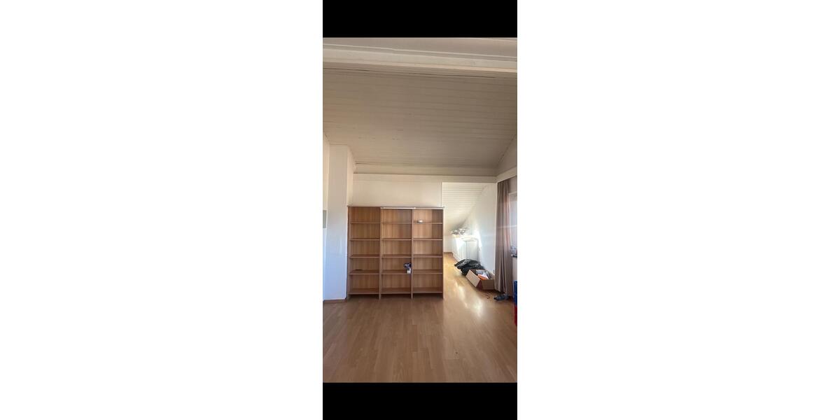 Dachgeschoßwohnung Bergheim - 2 Zimmer, 47 m&sup2;, 750&euro; | Angebot:26636717