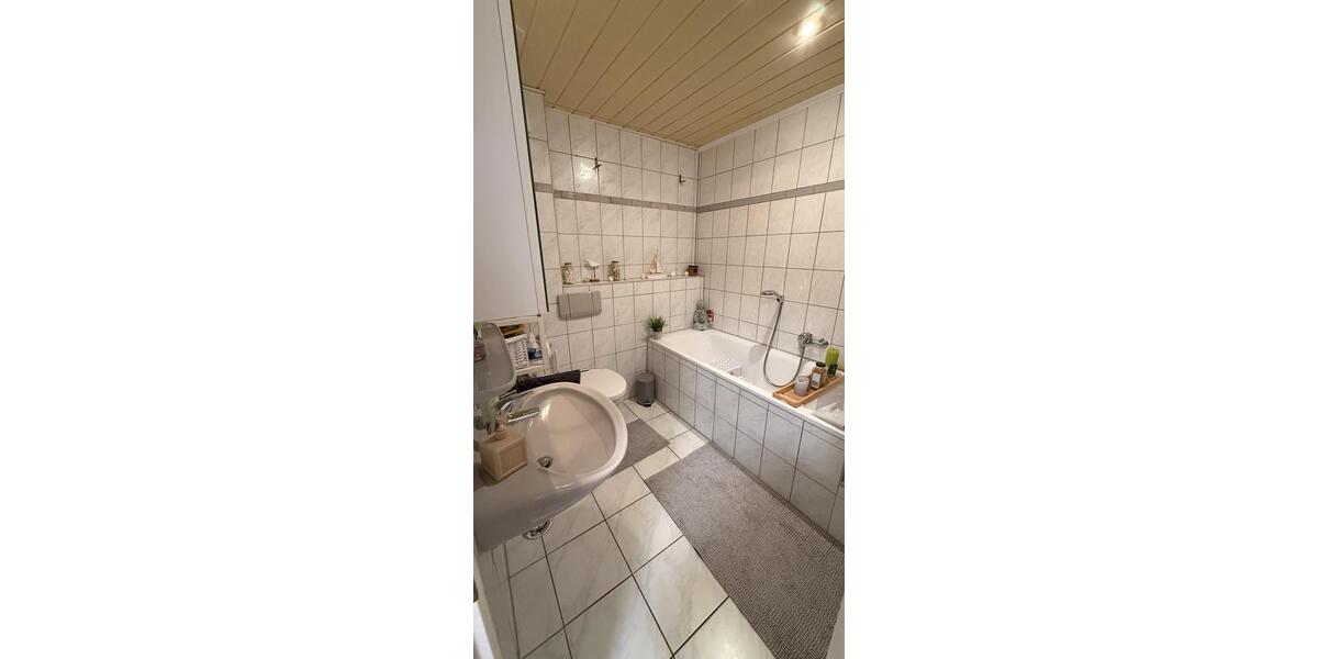 Erdgeschoßwohnung Bergheim Ahe - 2 Zimmer, 71 m&sup2;, 1.190&euro; | Angebot:26013852