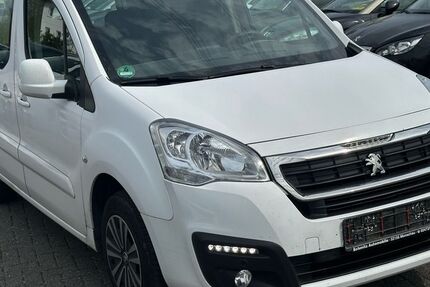 Peugeot Partner 182.000 km 6.100 &euro; Aachen 52070
