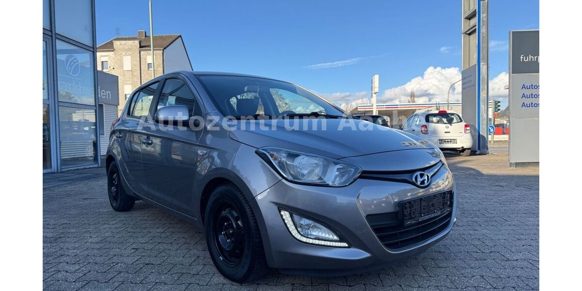 Hyundai i20 100.000 km 4.990 &euro; Eschweiler 52249