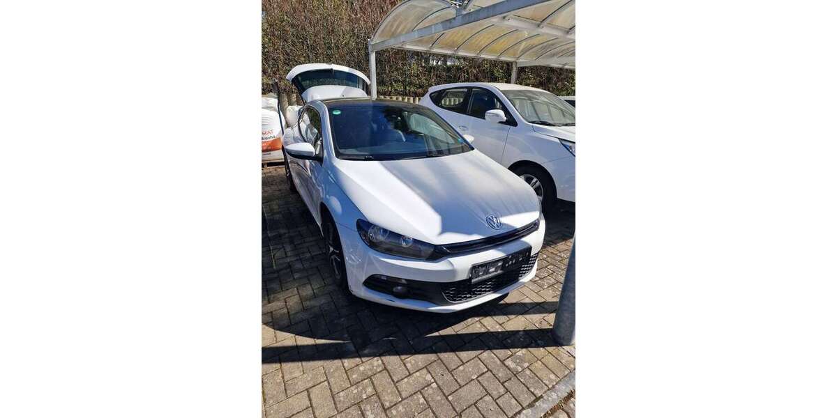 VW Scirocco 211.300 km 3.500 &euro; Aachen 52078