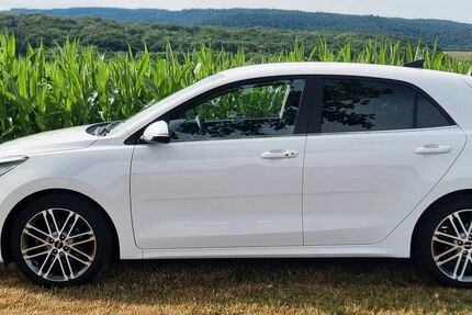 Kia Rio 27.110 km 14.300 &euro; Aachen 52072