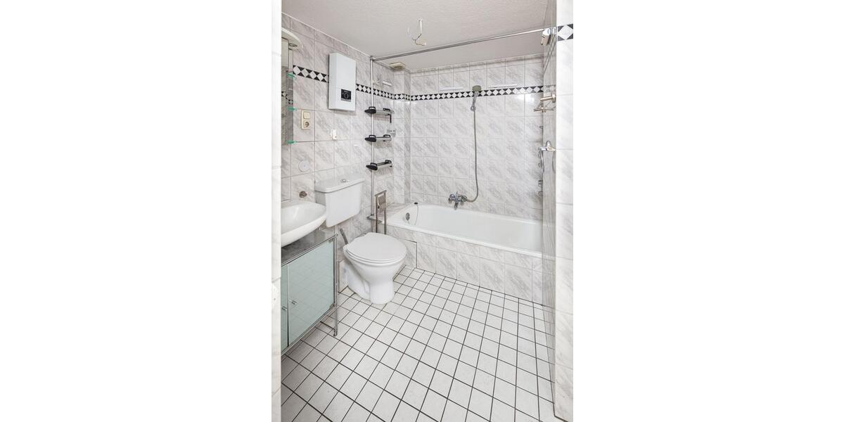 Dachgeschoßwohnung Aachen Aachen-Mitte - 2 Zimmer, 67 m&sup2;, 750&euro; | Angebot:25257699