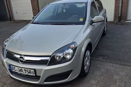 Opel Astra 70.711 km 3.900 &euro; Aachen 52068