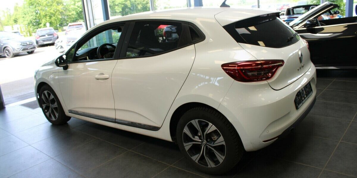Renault Clio 1.0 SCe 65 Evolution 28.633 km 12.980 &euro; Euskirchen 53881