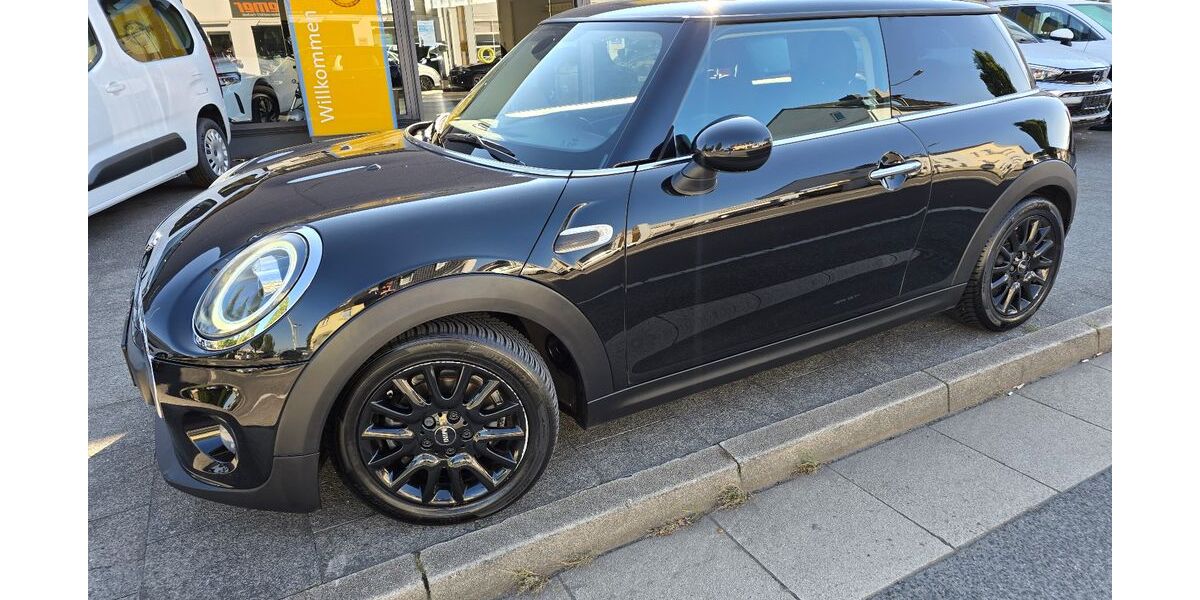 Mini ONE 129.331 km 13.450 &euro; Brühl 50321