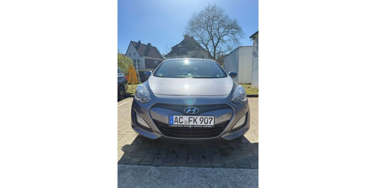 Hyundai i30 120.000 km 7.200 &euro; Aachen 52068
